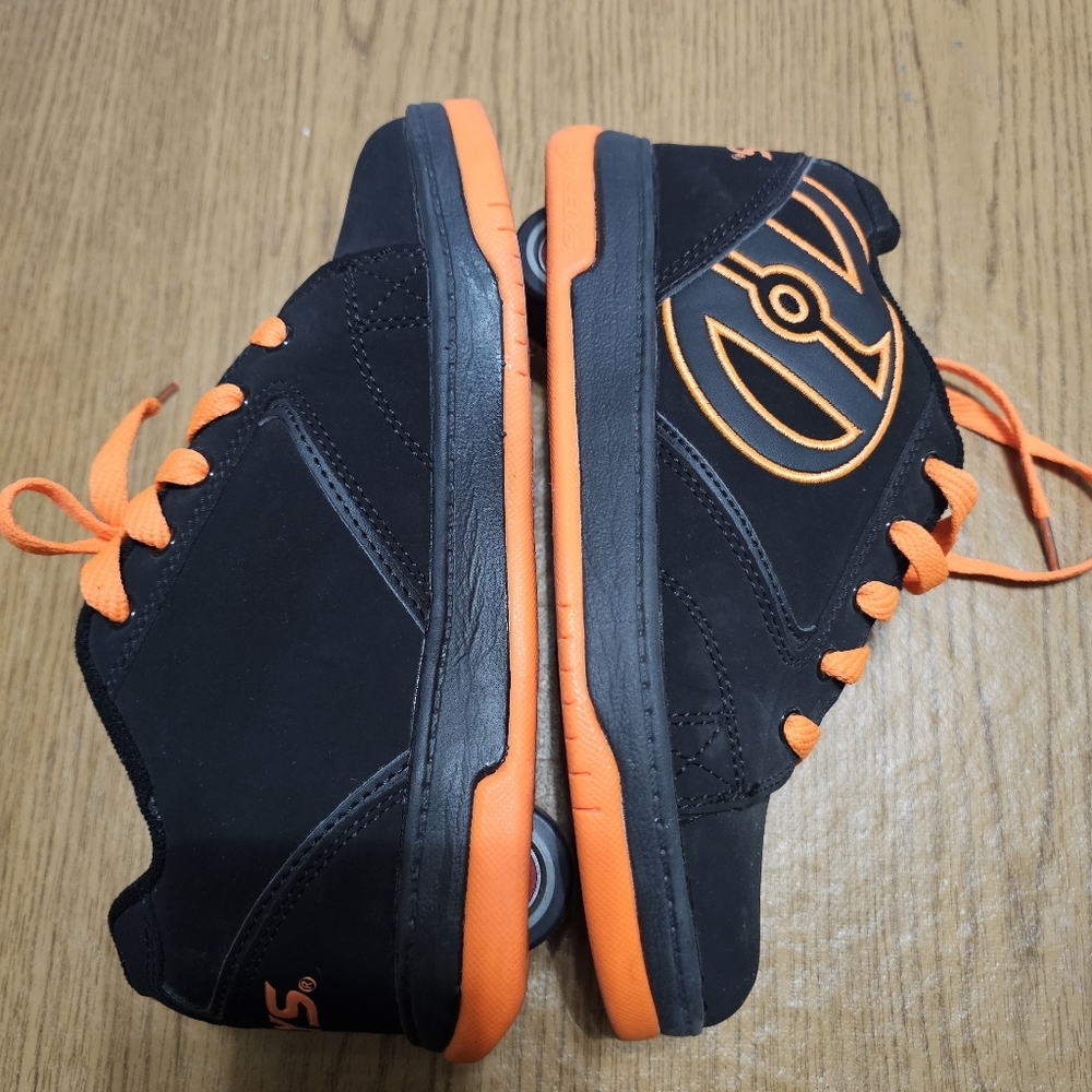 Boys Black And Orange Heelys 5Y